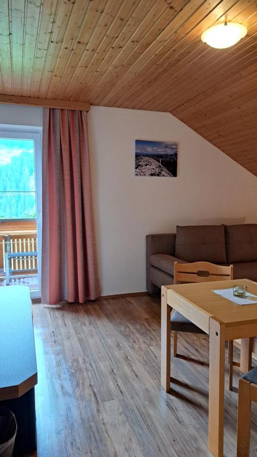 Hotel Haus Guggenberger à Liesing Extérieur photo