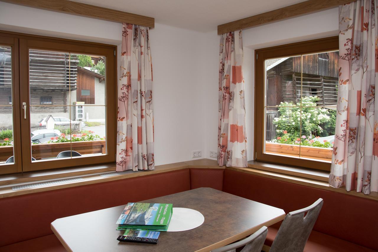 Hotel Haus Guggenberger à Liesing Extérieur photo