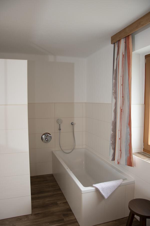 Hotel Haus Guggenberger à Liesing Extérieur photo