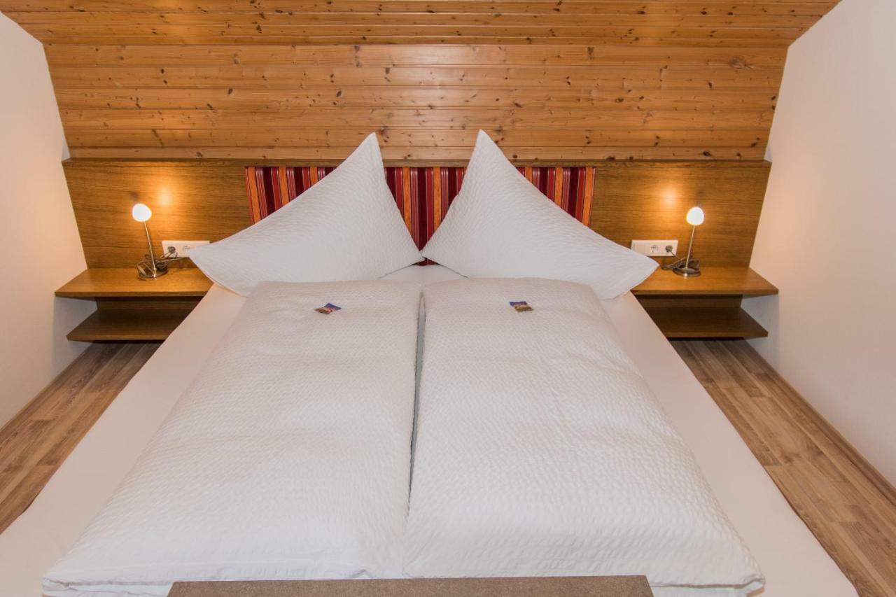 Hotel Haus Guggenberger à Liesing Extérieur photo