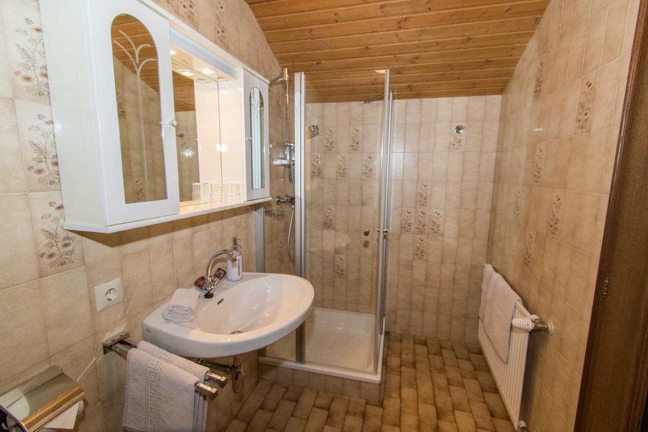 Hotel Haus Guggenberger à Liesing Extérieur photo